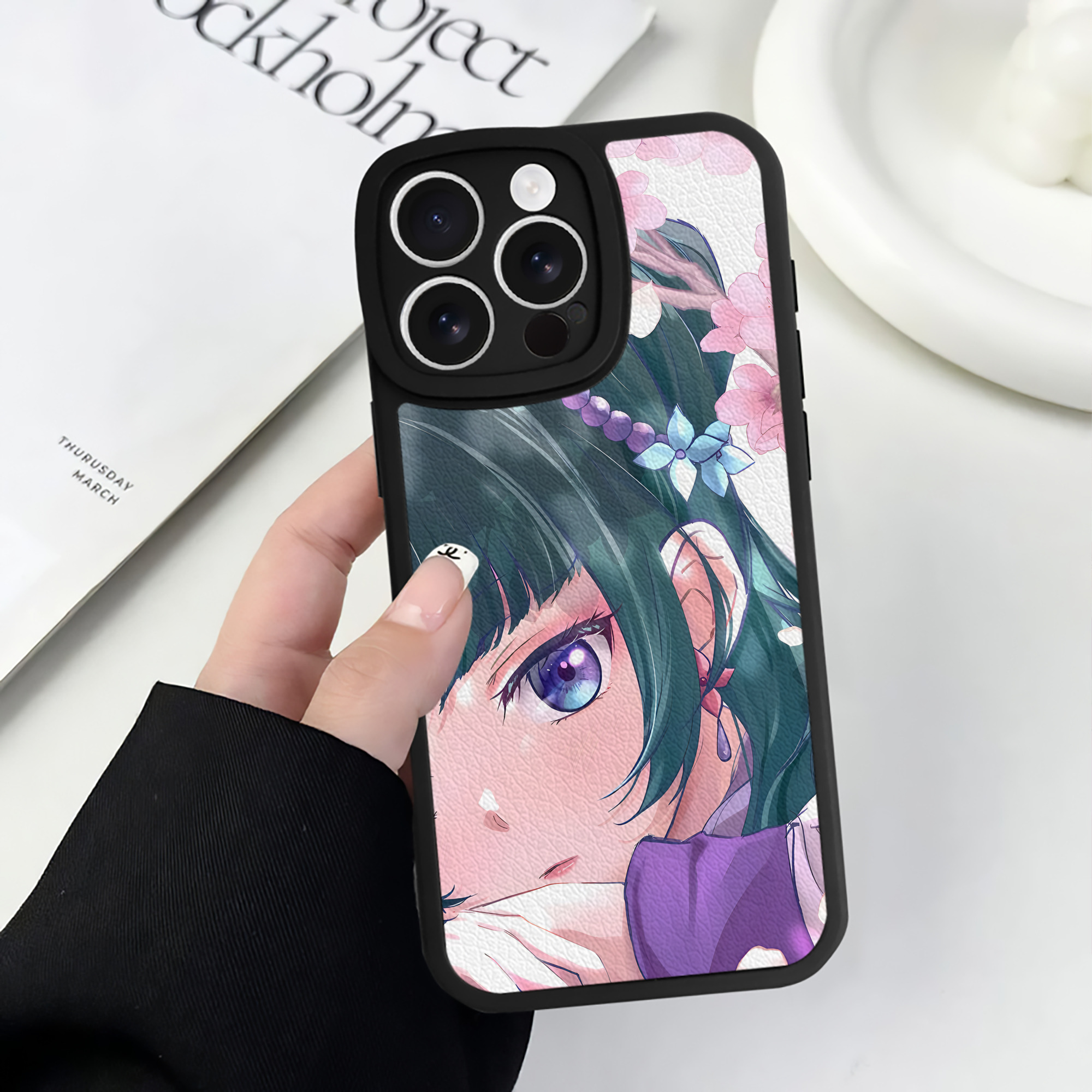 （画像用） 薬屋のひとりごと The Apothecary Diaries 【iPhone 16シリーズ対応】シリコンスマホケース（レザー調） 材質：シリコン